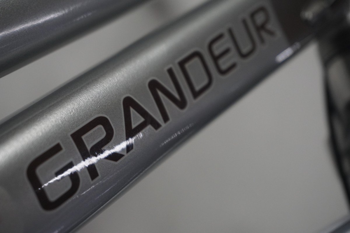 Grandeur Excellent 57cm