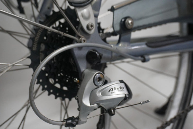 Gereviseerd Gazelle MEDEO 61 cm met Shimano Alivio achterderailleur, cassette en ketting