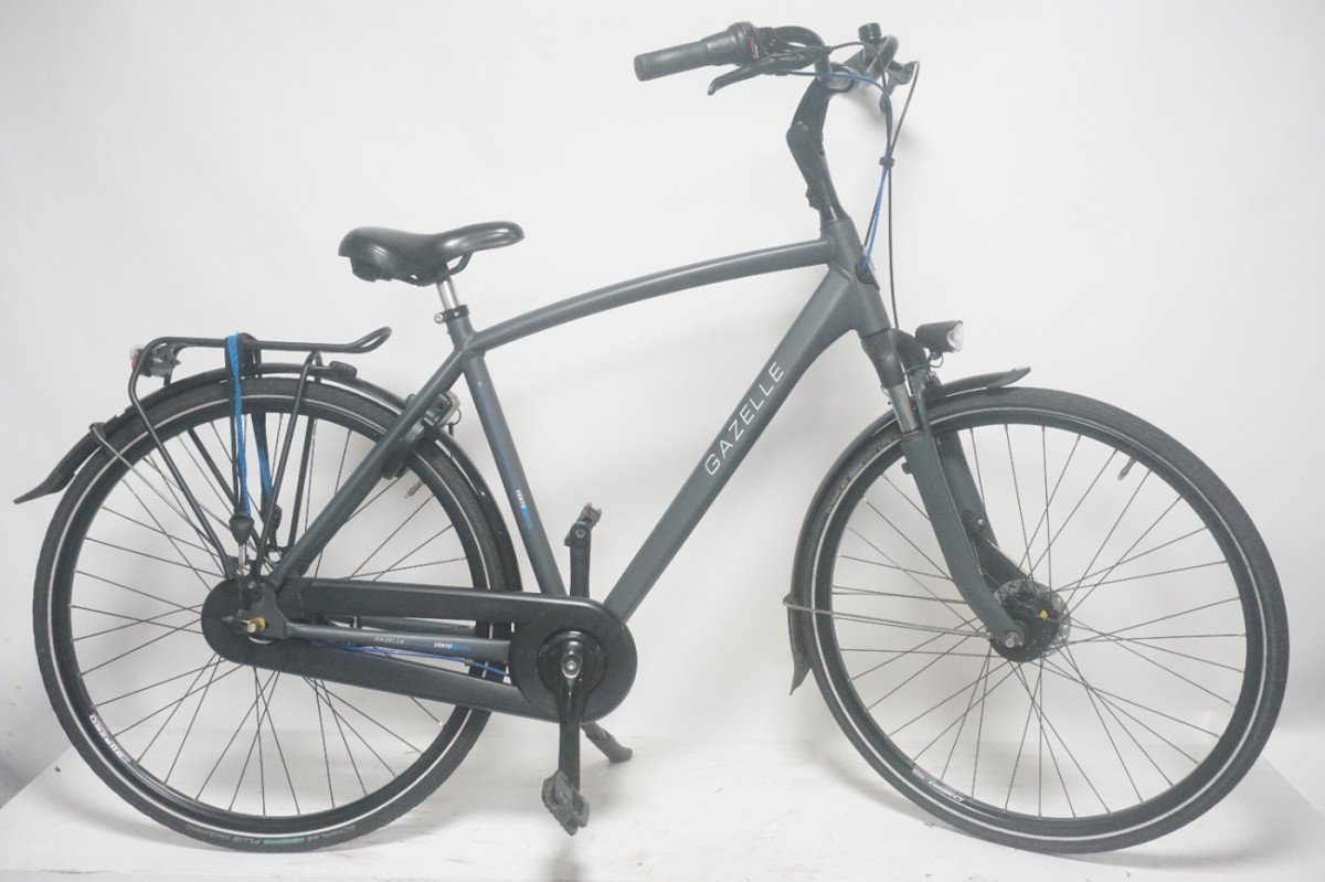 Gazelle Vento 53cm stadsfiets met bagagedrager, voorlicht en spatborden, donkergrijs.