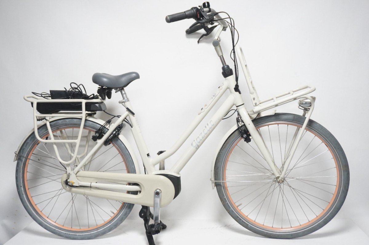 Gazelle Miss Grace White 54cm